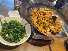 -富正毅三下锅·湘西韵味(天门山索道店)