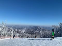 -中旅松花湖滑雪场