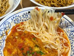 -李与白包子铺(桐梓林店)