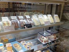 面包甜点陈列柜-多喜来(钰龙天下店)