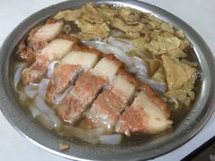 -肥佬良扣肉粉面店(梧州总店)