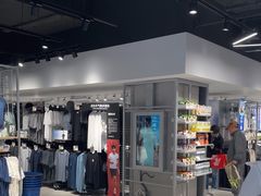 -迪卡侬(环球港店)