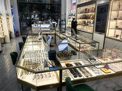 -世纪大明眼镜·蔡司战略授权店(汉街店)