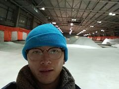 -乔波室内滑雪场