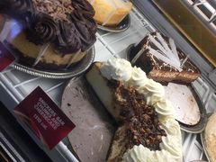 -The Cheesecake Factory(baldwin avenue)