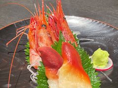 -铭牛烧肉·和牛海鲜自助(高新月牙湖店)