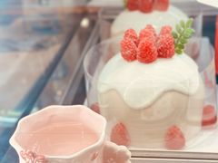 -花花卷卷·鲜食蛋糕(静安久光百货店)