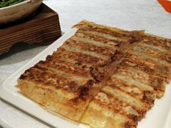 虾爬子锅贴-品海楼·大连海胆锅贴馆(东港店)