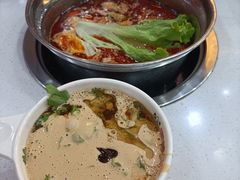 -围辣串串小火锅(李家村万达广场店)