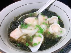 蟹籽虾仁鲜肉馄饨-南小蟹手工點心(三里屯店)