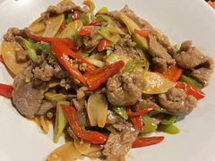 酸木瓜炒牛肉-紫滇源云南生态菜(丹凤街店)
