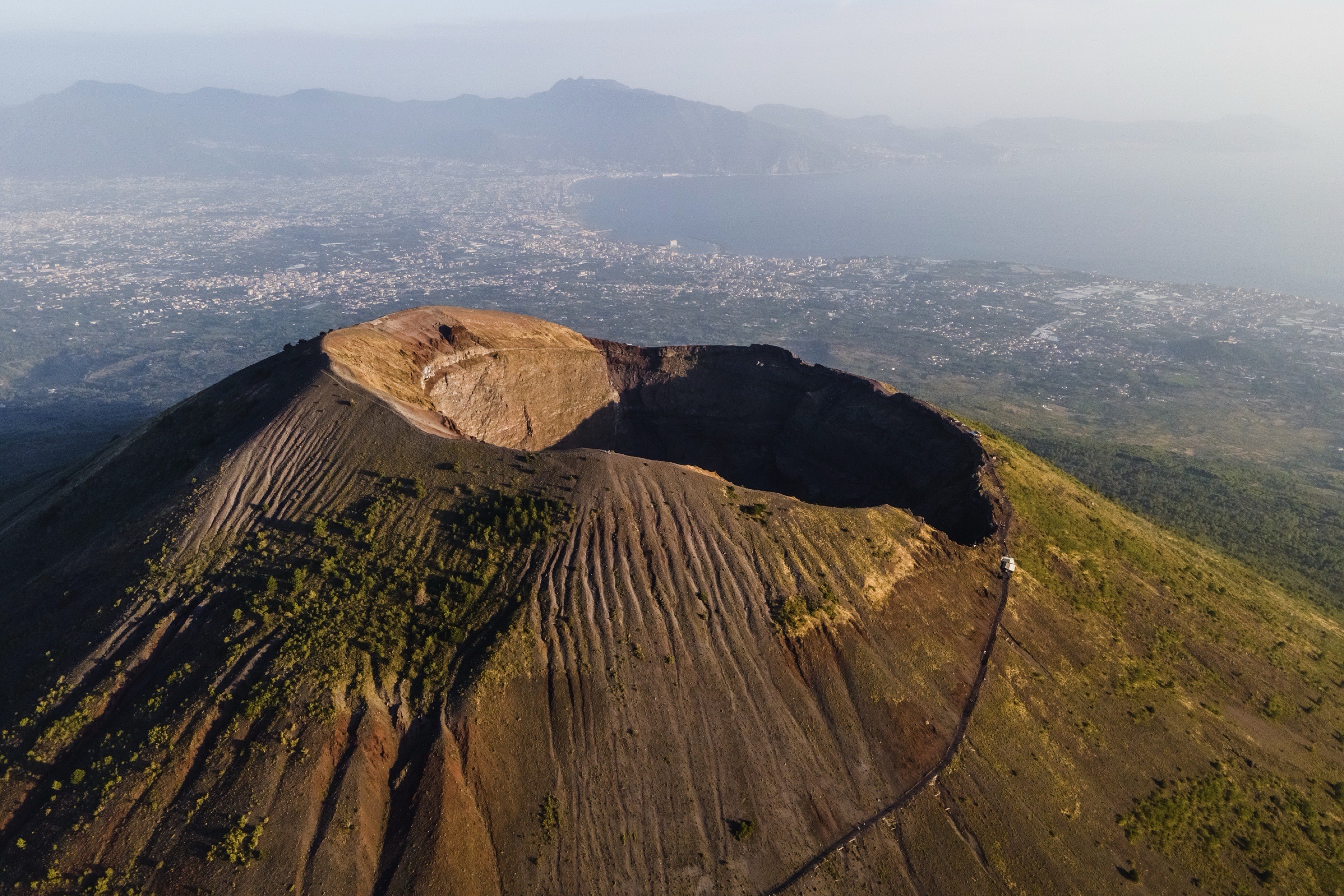 庞贝城火山图片