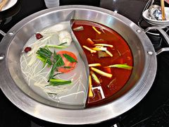 鸳鸯锅底-吴记老锅底麻辣火锅(福州路店)