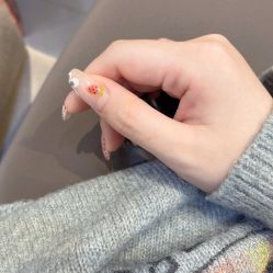 -花系美·美甲美睫精品店