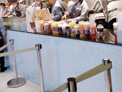 -奈雪的茶(亨特国际广场店)