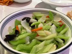 -聚春园自助餐厅(东街口店)