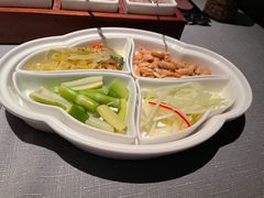 -左庭右院鲜牛肉火锅黑金店(陆家嘴中心店)