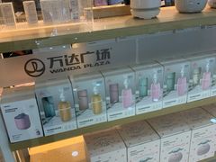 -名创优品(万达广场河东店)