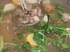 -左庭右院鲜牛肉火锅(浦江欢乐颂店)