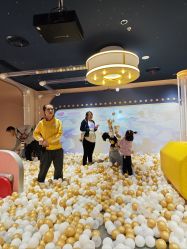 -奈尔宝家庭中心·亲子餐厅(北京东坝万达店)