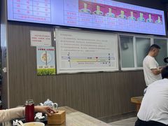 -陇上全荟兰州传统牛肉面(延吉路店)