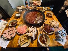 -岗上渣渣老火锅(两路口店)