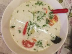 椰汁鸡汤-Pakorn's Kitchen