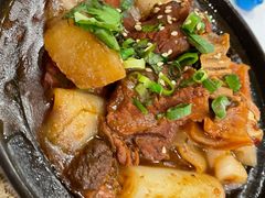 牛腩啫啫猪肠粉-东江海鲜酒家(艺都分店)