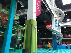 -蒙特利亲子乐园