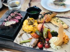 -Mark&Mars Restaurant