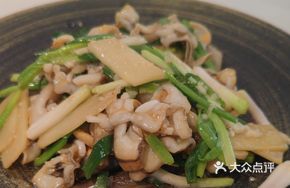 Stewed Clams with Black Bean and Pepper