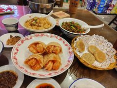 -富正毅三下锅·湘西韵味(天门山索道店)