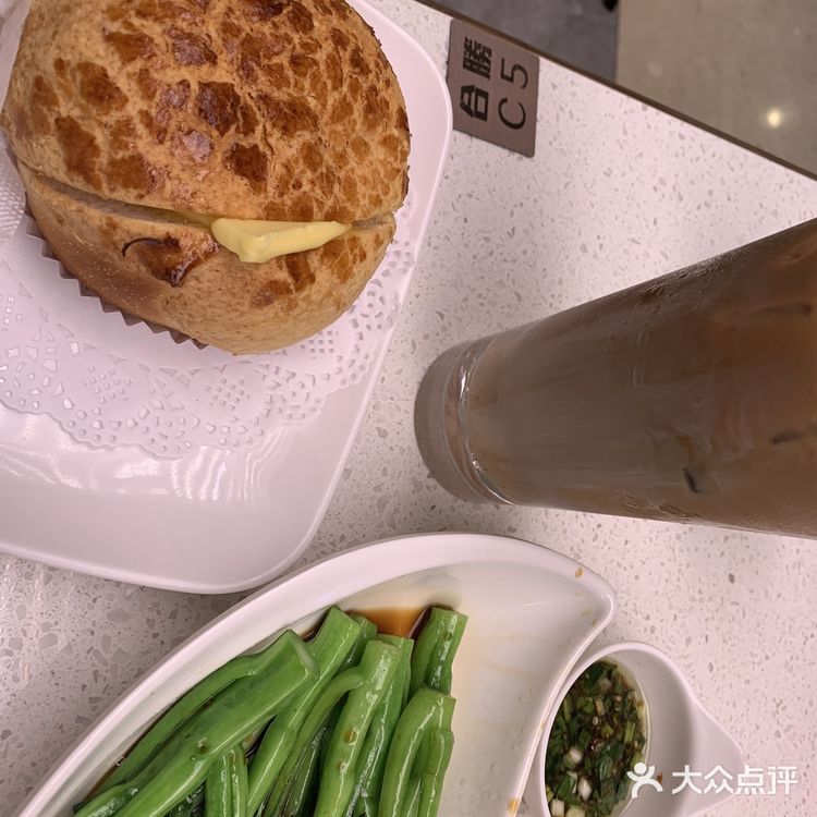 你有什么资格这样对待客人