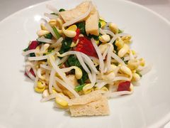 菠菜豆芽拌面筋-汉唐宴长安食府