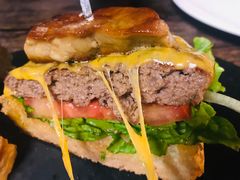 双片鹅肝汉堡-HIGH FIVE哈福手工汉堡(桂林路店)