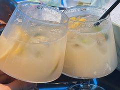 -唯爱KTV聚会餐厅(仙林东城汇店)