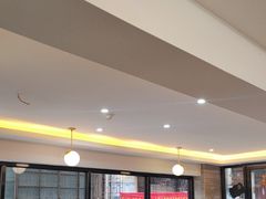 -逸米精选公寓(广州火车站西村地铁站店)