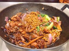 -胡须佬鸡煲四季火锅店(石厦西村直营店)