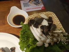 -黑鸡小馆(金源店)