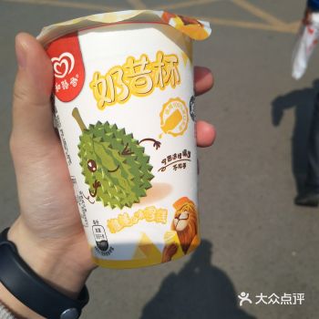 奶香味一如既往的充足，榴莲果味是自然浓郁的那种
