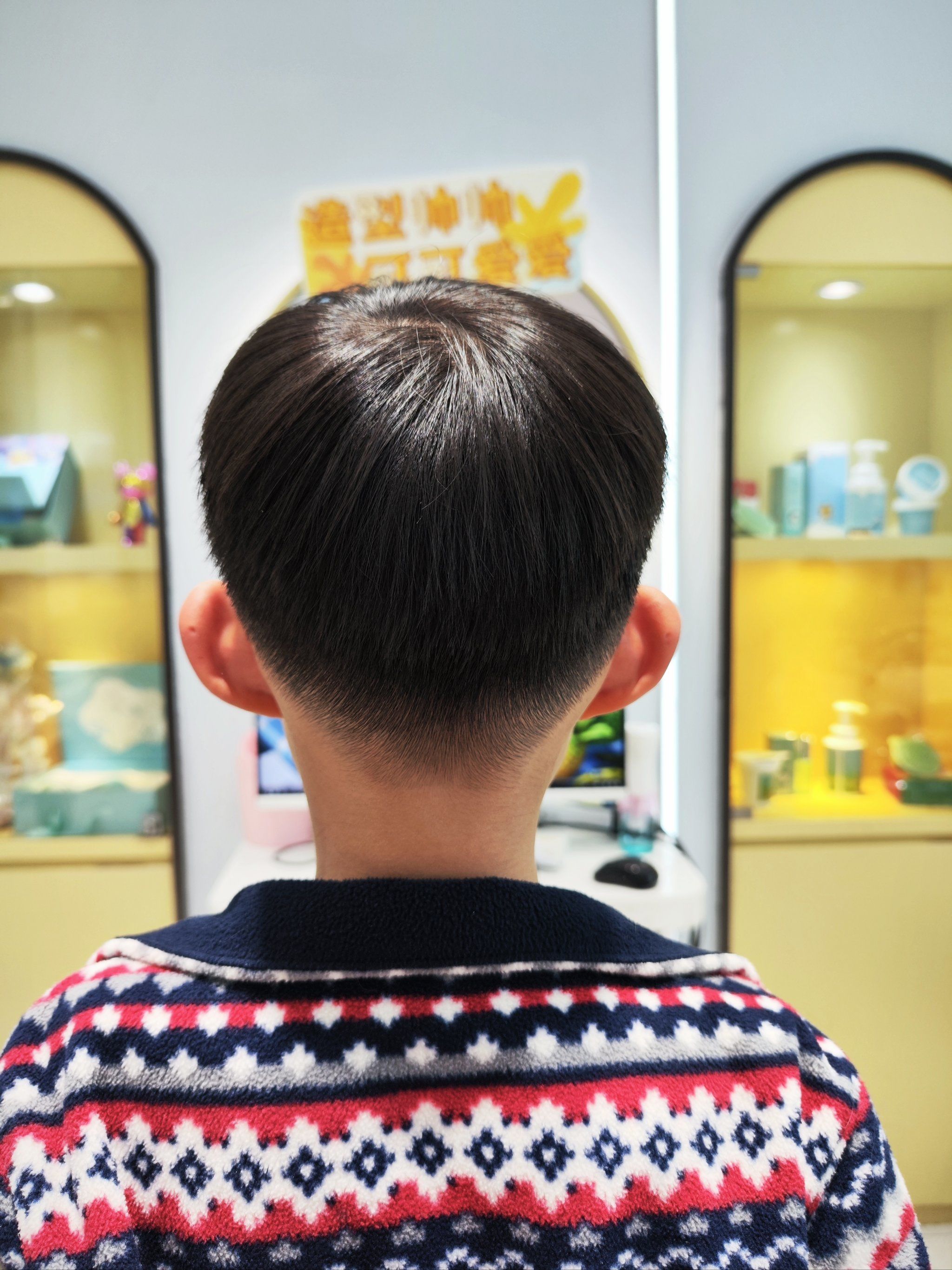 提前剪个发型回家过年,三兄妹一直都在他家剪发,技术杠杠的,值得推荐