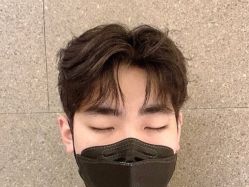 -变画·发型STUDIO