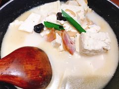 土家手掰柴火豆腐-吃饭皇帝大(合生汇店)