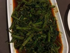 -东海岸人工湖美食村