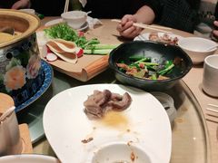 -关东小磨东北菜(上海长风大悦城店)