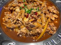 -胖哥俩肉蟹煲(长沙高铁吾悦广场店)