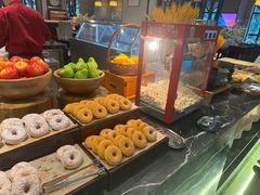 -广州万富希尔顿酒店·感趣自助餐厅·金秋蟹宴生蚝海鲜刺身