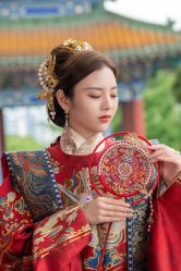 -雪中彩影婚纱摄影·微光艺术中心