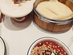 -梅利汴京烤鸭•开封豫菜地标店(东司门店)