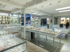 -潘多拉眼镜·蔡司依视路明月(潘家园店)